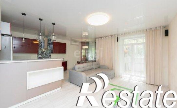 4-комн квартира улица Закамская, 25,  д. 25