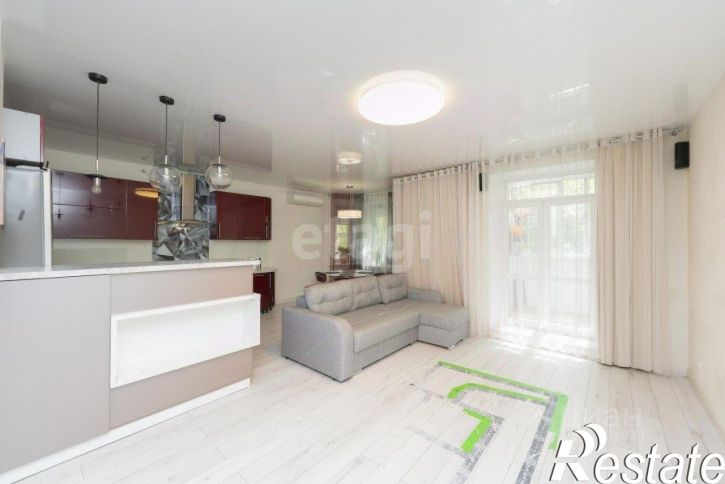 4-комн квартира улица Закамская, 25,  д. 25