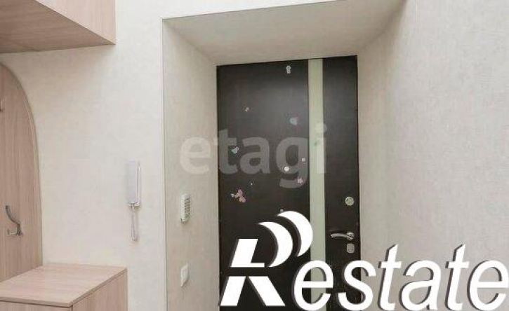 4-комн квартира улица Закамская, 25,  д. 25