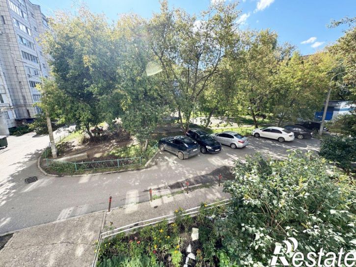 2-комн квартира Весёлая улица, 1,  д. 1