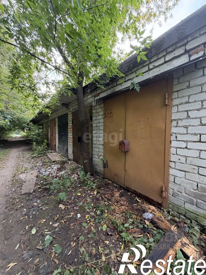 Купить гараж, место в паркинге за 326 282 рублей на улица Челюскинцев, 19