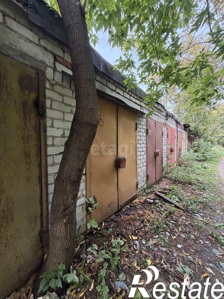 Купить гараж, место в паркинге за 326 282 рублей на улица Челюскинцев, 19