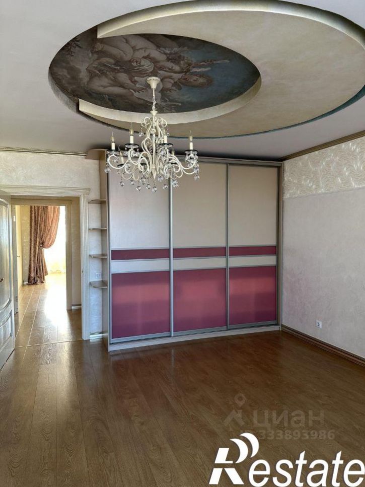 3-комн квартира улица Советской Армии, 72/1,  д. 72/1