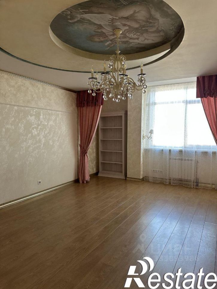 3-комн квартира улица Советской Армии, 72/1,  д. 72/1