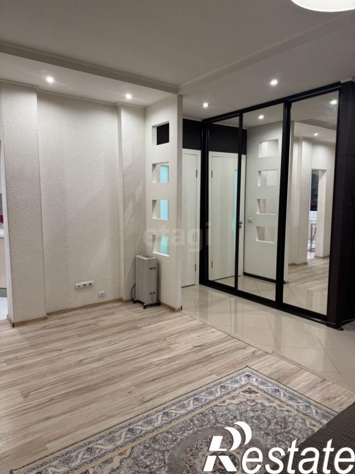 2-комн квартира улица Николая Островского, 76А,  д. 76А