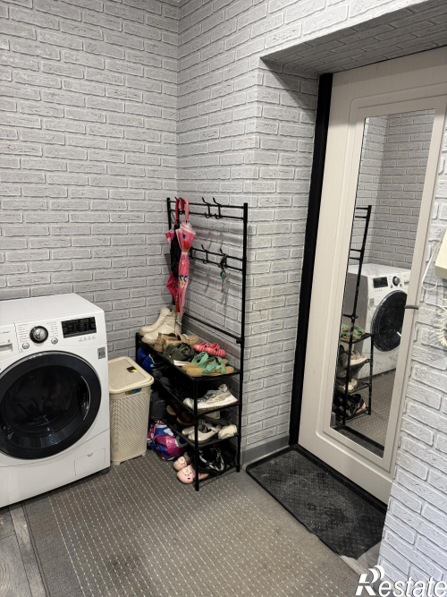 Продажа 2-комн квартиры Николая Быстрых ул., 11