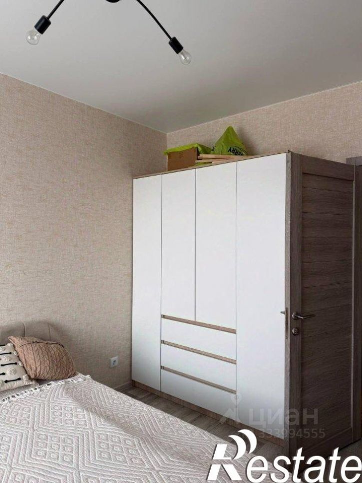 2-комн квартира Серебристая улица, 18,  д. 18