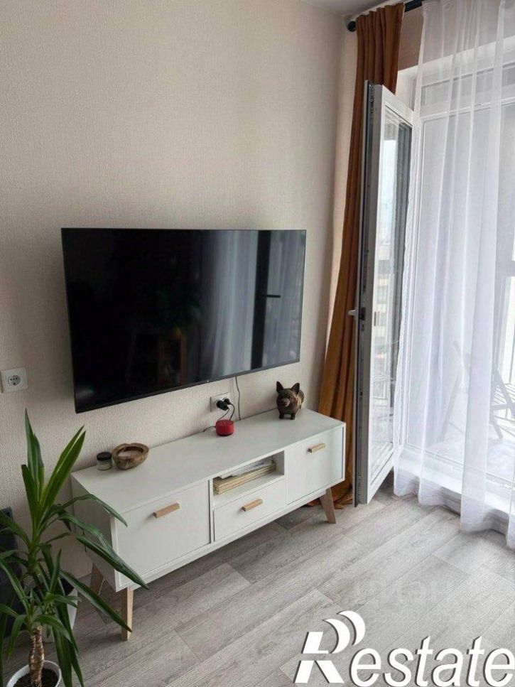 2-комн квартира Серебристая улица, 18,  д. 18