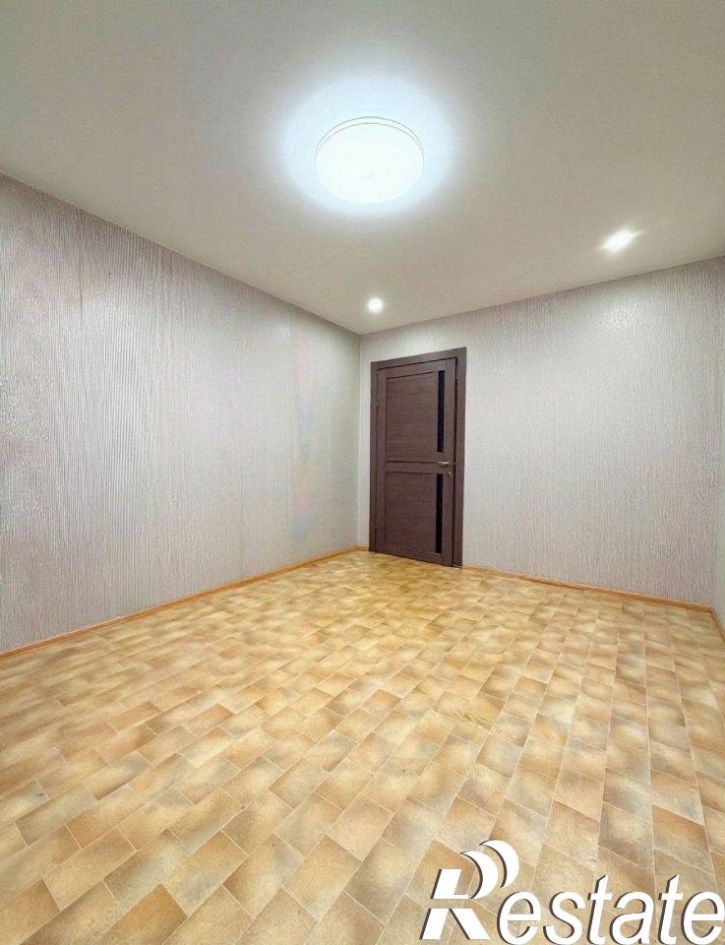 2-комн квартира улица Крисанова, 71,  д. 71