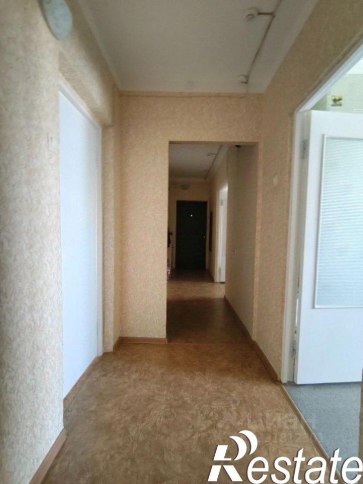 4-комн квартира улица Адмирала Ушакова, 21,  д. 21