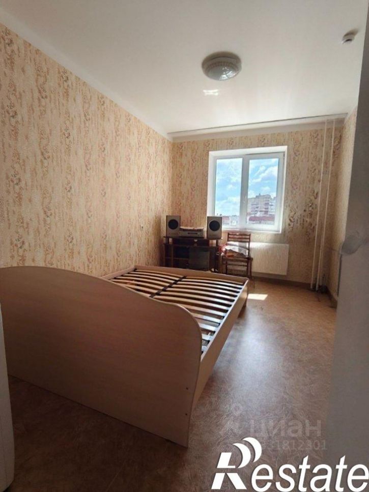 4-комн квартира улица Адмирала Ушакова, 21,  д. 21