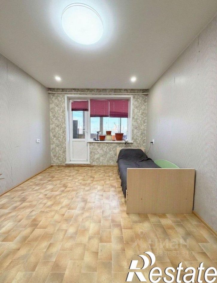 2-комн квартира улица Крисанова, 71,  д. 71