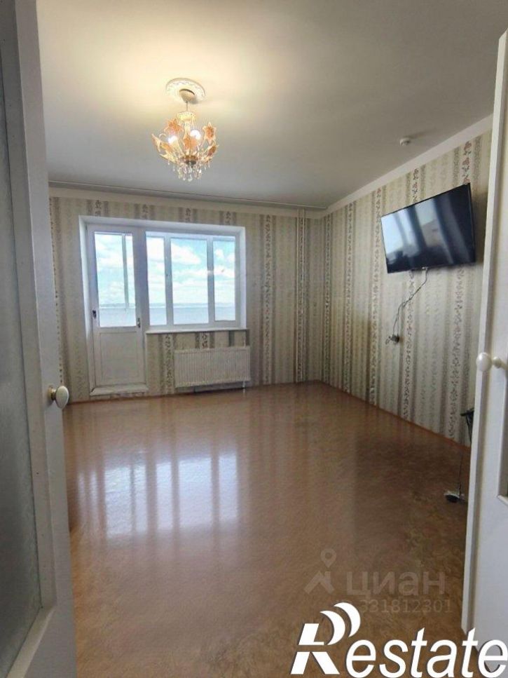 4-комн квартира улица Адмирала Ушакова, 21,  д. 21