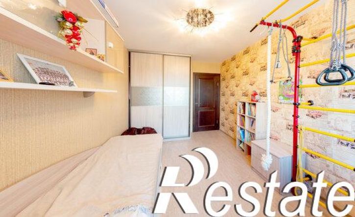 3-комн квартира улица Докучаева, 40А,  д. 40А