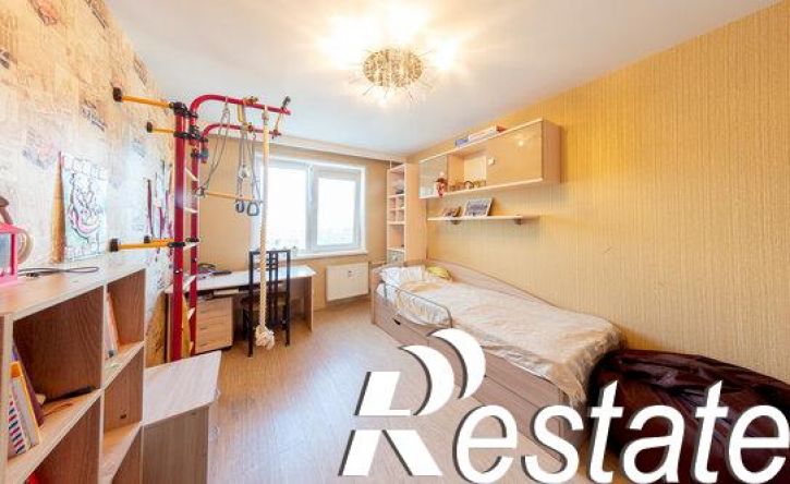3-комн квартира улица Докучаева, 40А,  д. 40А