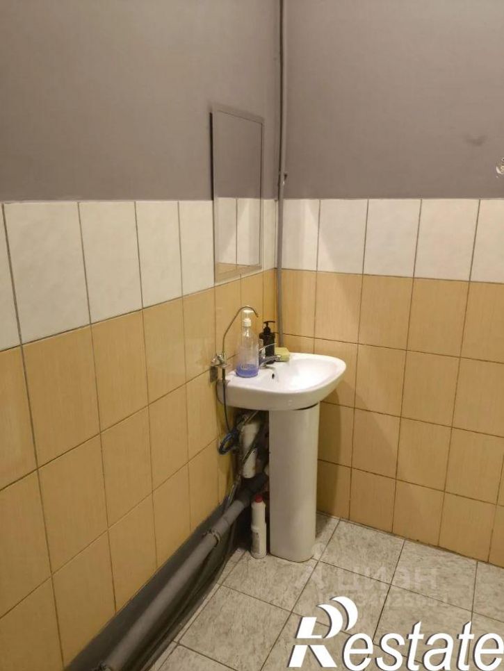 Помещение свободного назначения Красновишерская улица, 35,  д. 35