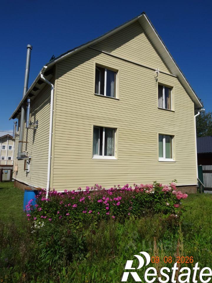 Купить дачу, дом, коттедж за 11 000 000 рублей на Яблоневая улица, 29