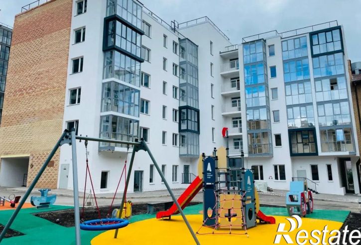 2-комн квартира улица Подводников, 112,  д. 112