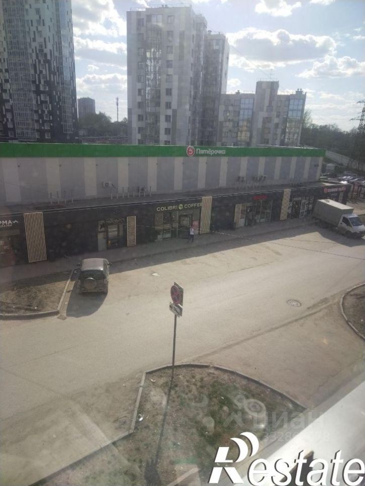 2-комн квартира улица Подводников, 112,  д. 112