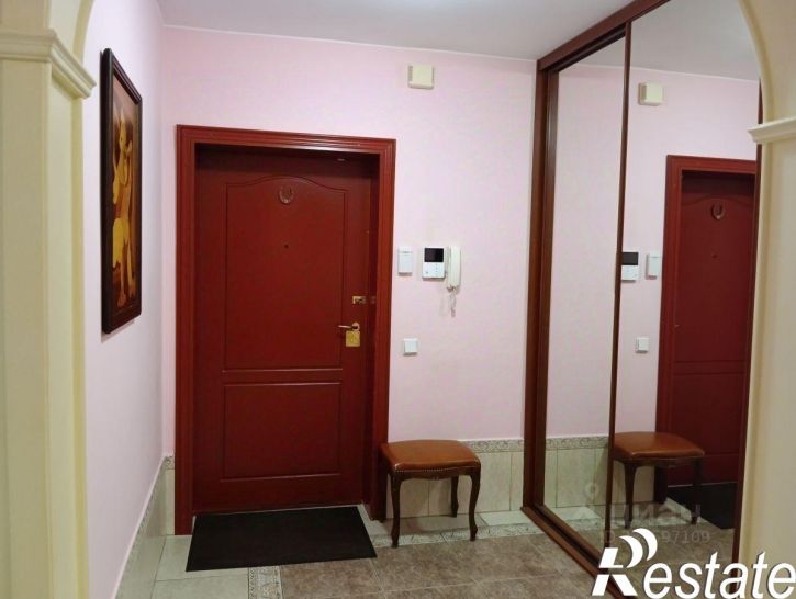 4-комн квартира Сибирская улица, 52,  д. 52