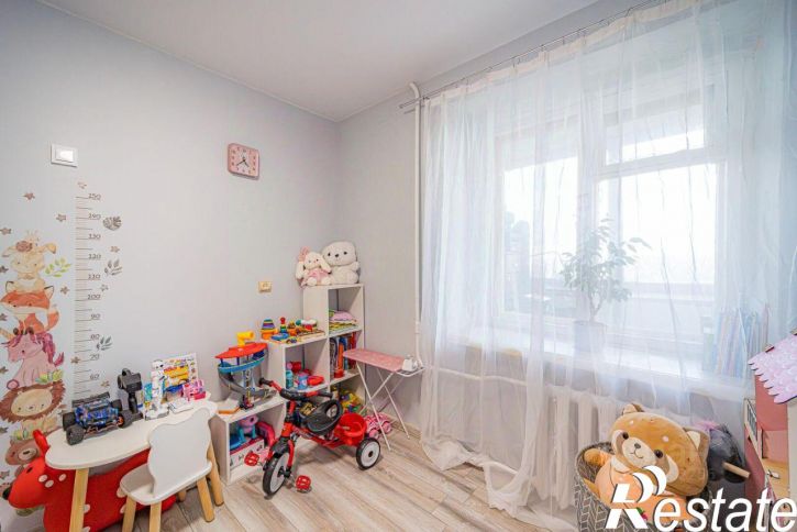 3-комн квартира улица КИМ, 5,  д. 5