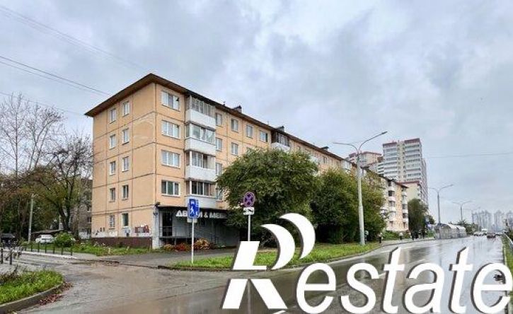 3-комн квартира улица Старцева, 35,  д. 35