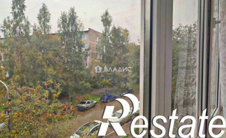 3-комн квартира улица Милиционера Власова, 17/6,  д. 17/6