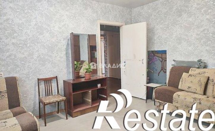 3-комн квартира улица Милиционера Власова, 17/6,  д. 17/6