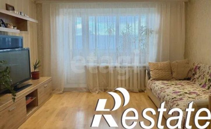 3-комн квартира улица Строителей, 8,  д. 8