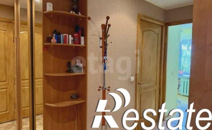 3-комн квартира улица Строителей, 8,  д. 8