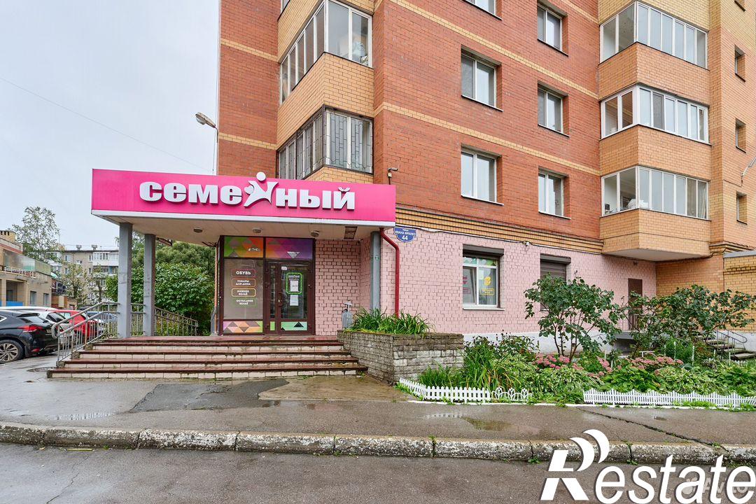 Купить торговое помещение за 53 990 000 рублей на улица Ивана Франко, 44
