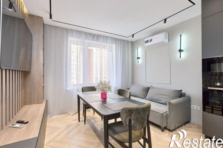 2-комн квартира улица Луначарского, 99,  д. 99