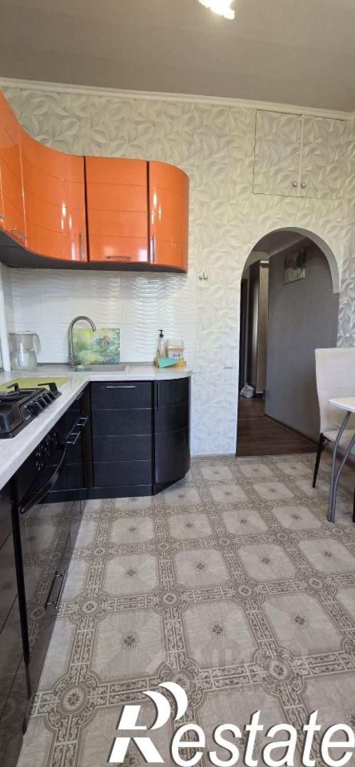 2-комн квартира улица Крупской, 27,  д. 27