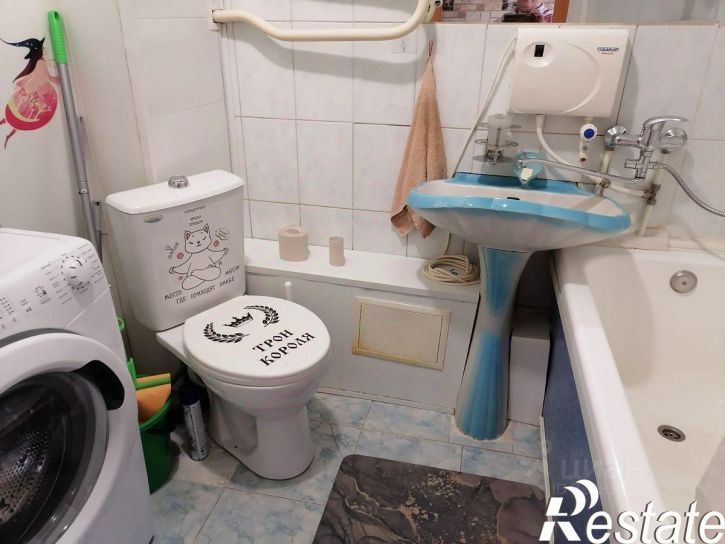 2-комн квартира улица Гусарова, 18А,  д. 18А