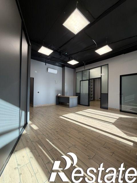 Купить офис, помещение под офис за 14 800 000 рублей на бульвар Гагарина, 39