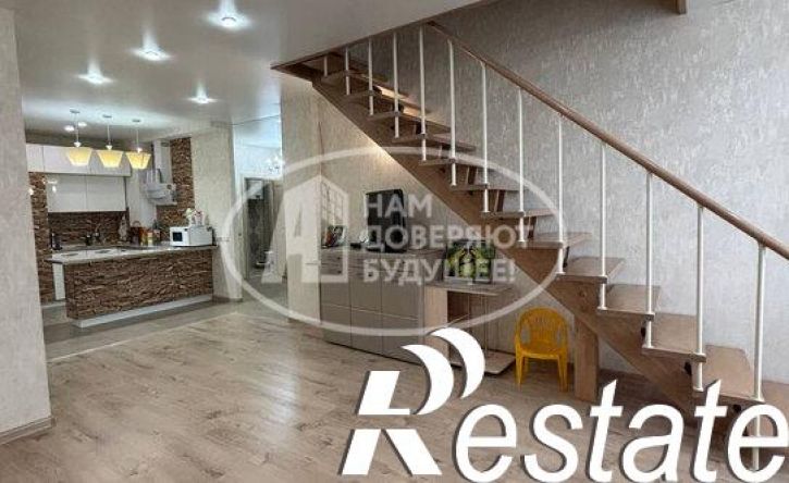 4-комн квартира Уинская улица, 17,  д. 17