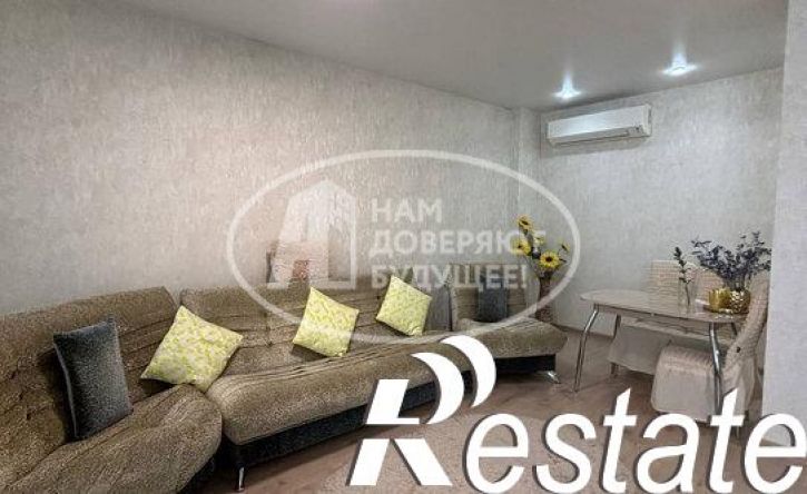 4-комн квартира Уинская улица, 17,  д. 17