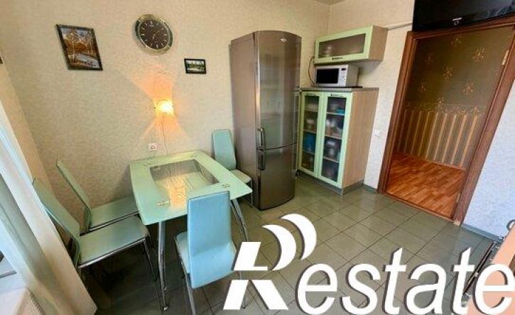 2-комн квартира улица Строителей, 48,  д. 48