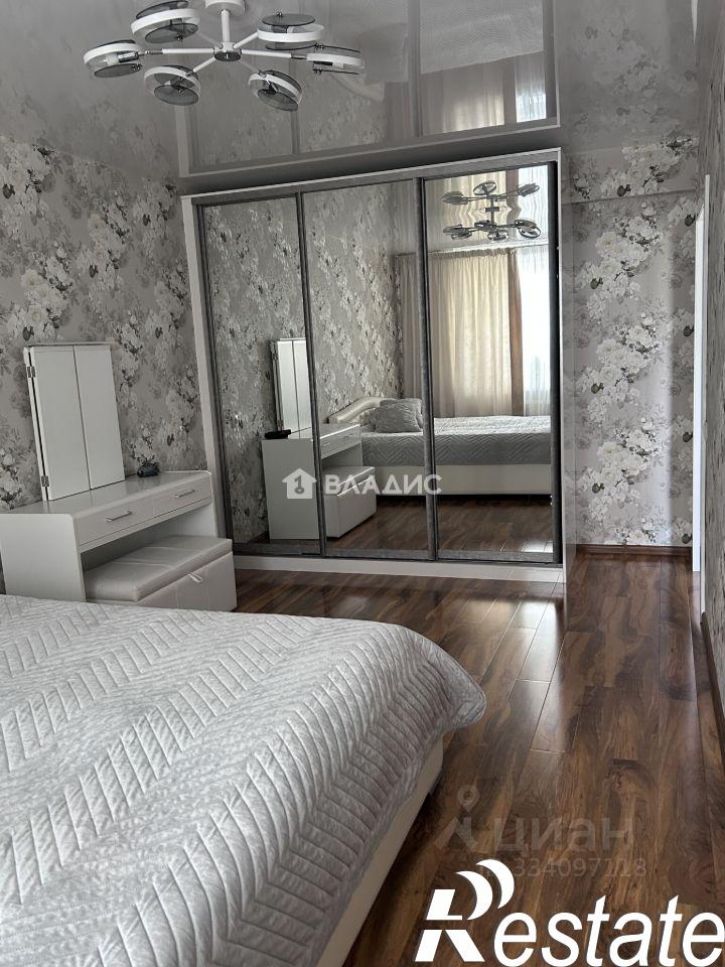 2-комн квартира улица Крисанова, 19,  д. 19