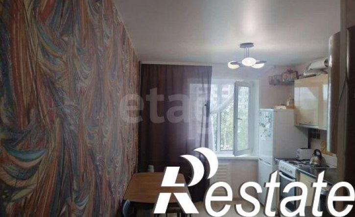 3-комн квартира Парковый проспект, 42,  д. 42