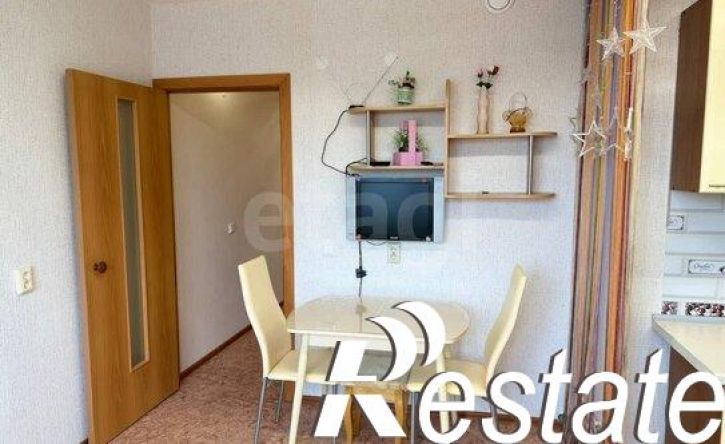 2-комн квартира улица Красные Казармы, 64,  д. 64