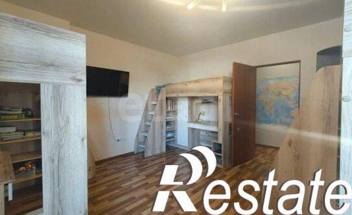 2-комн квартира улица Решетникова, 24,  д. 24