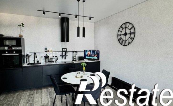 3-комн квартира улица Революции, 48В,  д. 48В