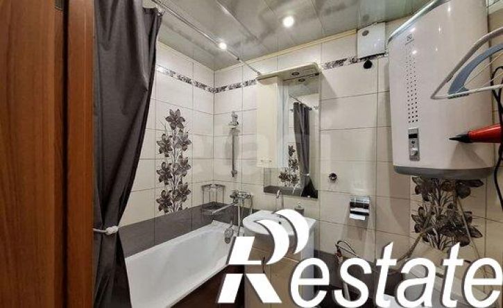 3-комн квартира улица Адмирала Ушакова, 57/2,  д. 57/2