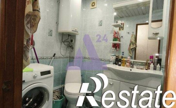 4-комн квартира Екатерининская улица, 48,  д. 48
