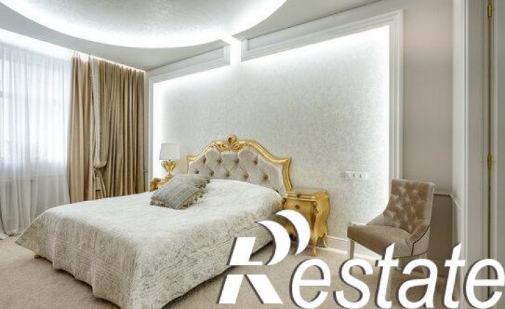 4-комн квартира улица Революции, 21,  д. 21