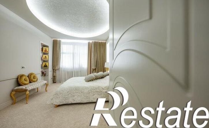 4-комн квартира улица Революции, 21,  д. 21