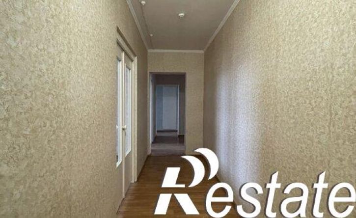 4-комн квартира улица Адмирала Ушакова, 21,  д. 21