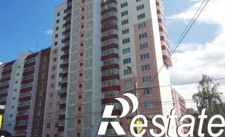 4-комн квартира улица Адмирала Ушакова, 21,  д. 21