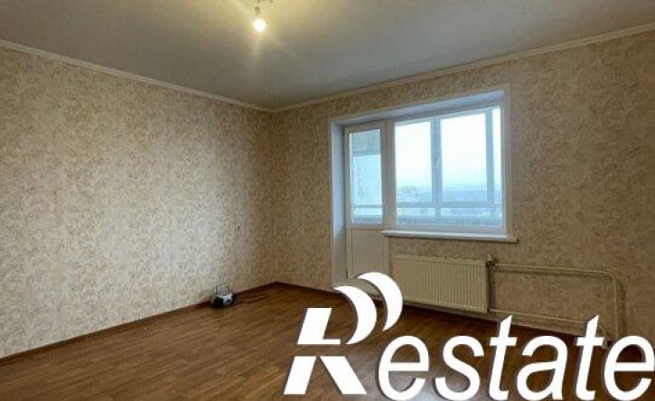 4-комн квартира улица Адмирала Ушакова, 21,  д. 21